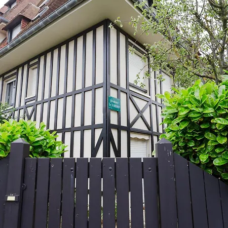 Le Surcouf-3 By Interhome 아파트 꺄부흐